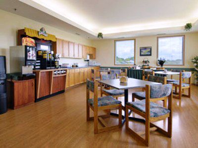 Super 8 By Wyndham Prince Albert Restaurant foto